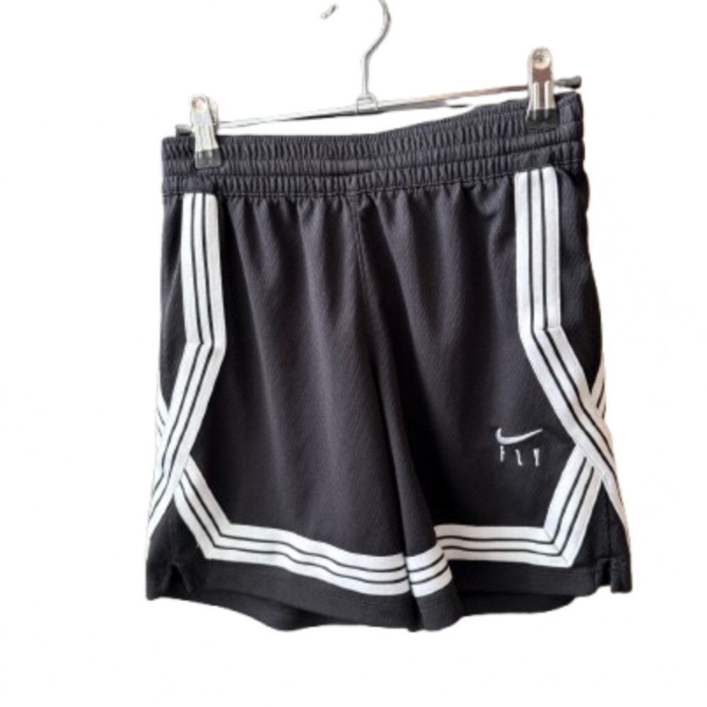 Nike Black and White Athletic Shorts Lightweight Design